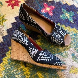 TOMS Aztec print cork wedge sandal RARE